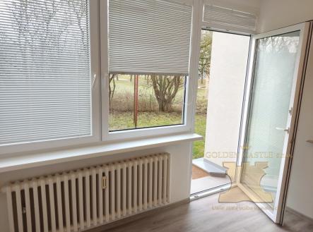 Pronájem bytu, 1+1, 35 m²