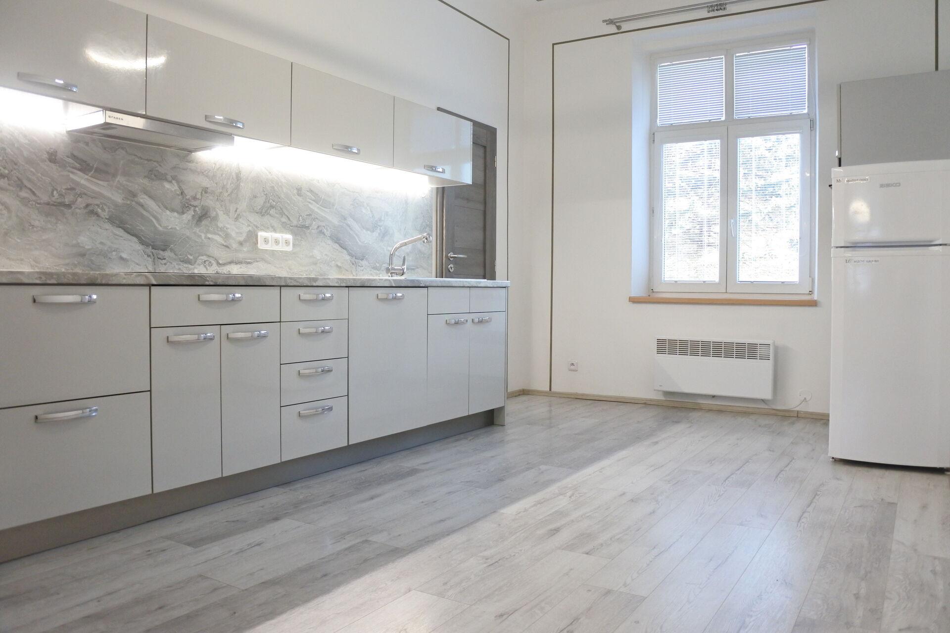 Pronájem zrekonstruovaného bytu 2+1, 80 m², Čsl. armády, Tábor