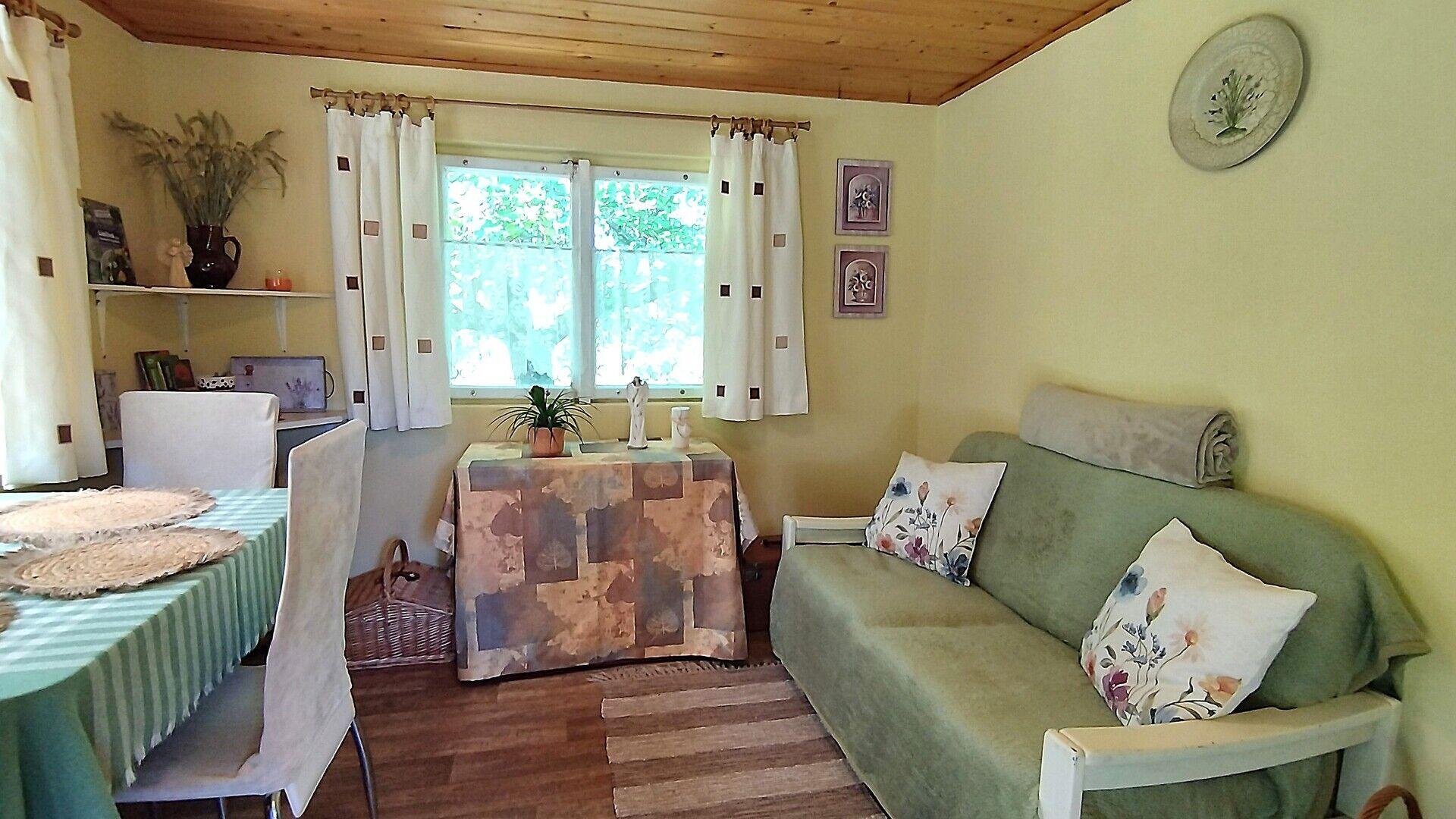 Prodej chaty, 17 m², pozemek 913 m², zahrádkářská osada Vápenná strouha, Tábor