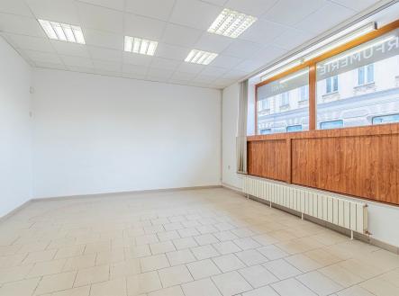 Pronájem kanceláře, 69 m²