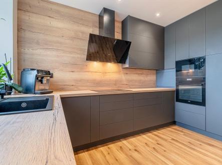 Prodej bytu, 4+kk, 143 m²