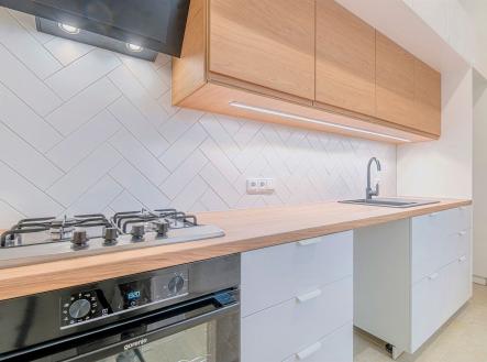 Pronájem bytu, 2+1, 48 m²