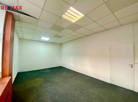 Pronájem - kanceláře, 75 m²