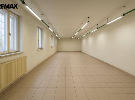 Pronájem obchodní prostor, 79 m²