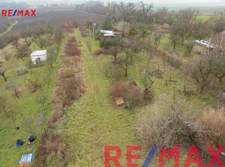 Prodej pozemku, zahrada, 930 m² obrázek