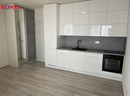 Pronájem bytu, 1+kk, 28 m²