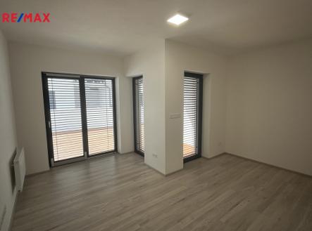 Pronájem bytu, 1+kk, 28 m²