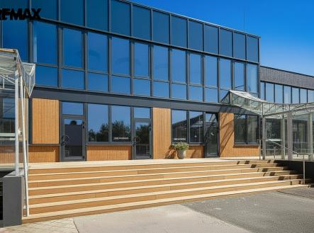 Pronájem obchodní prostor, 160 m²