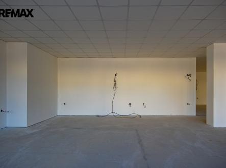 Pronájem obchodní prostory, 160 m²