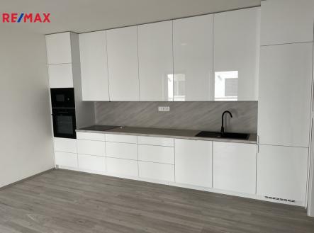 Prodej bytu, 3+kk, 100 m²