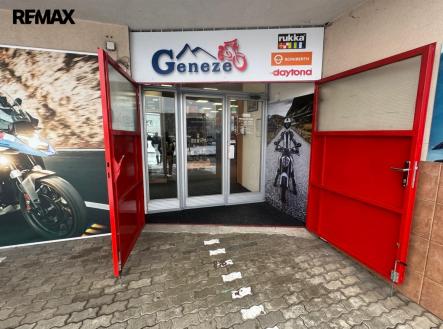 Pronájem obchodní prostor, 226 m²