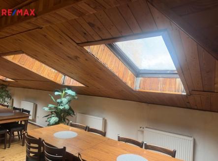 Pronájem obchodní prostor, 50 m²