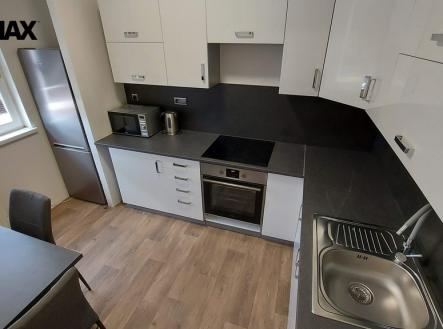 Pronájem bytu, 2+1, 43 m²
