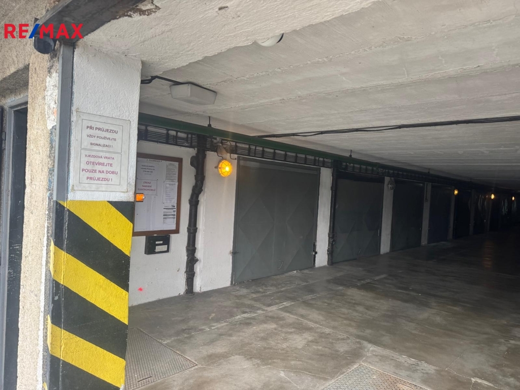 malenovice-garaz-1.jpeg