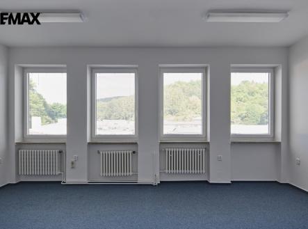 Pronájem kanceláře, 32 m²