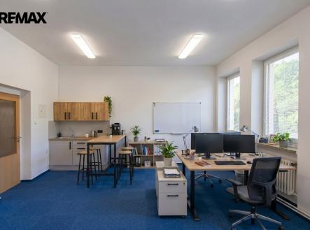 Pronájem kanceláře, 32 m²