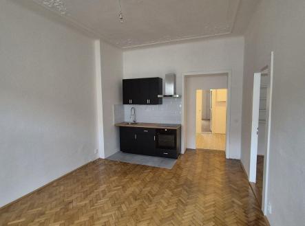 Pronájem bytu, 3+kk, 72 m²