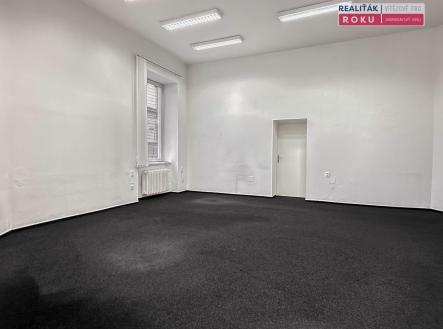 Pronájem kanceláře, 70 m²