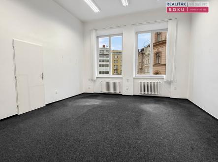 Pronájem kanceláře, 70 m²