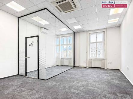 Pronájem kanceláře, 202 m² obrázek