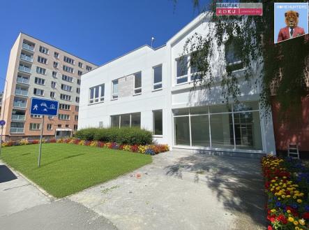 Pronájem obchodní prostor, 220 m² obrázek