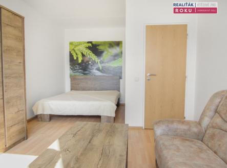 Pronájem bytu, 2+kk, 44 m²