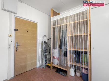 Pronájem bytu, 1+kk, 33 m²