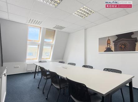 Pronájem kanceláře, 198 m²