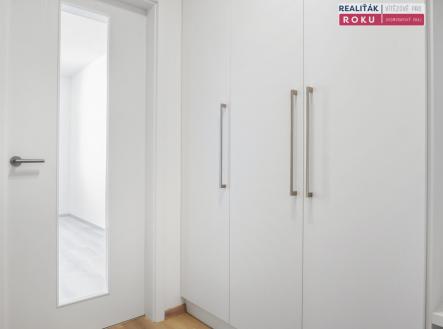 Pronájem bytu, 1+kk, 28 m²