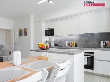 Pronájem bytu, 3+kk, 88 m²