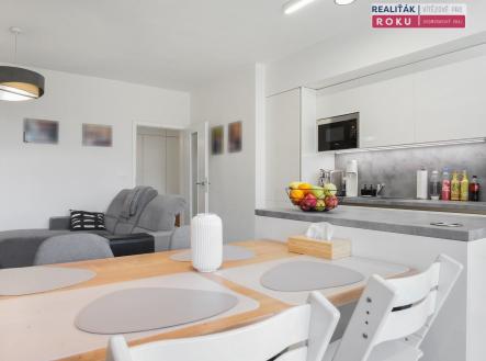 Pronájem bytu, 3+kk, 88 m²