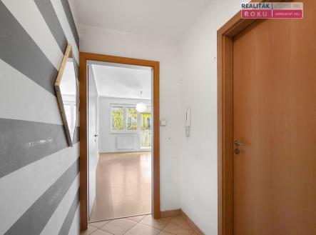 Pronájem bytu, 1+kk, 30 m²