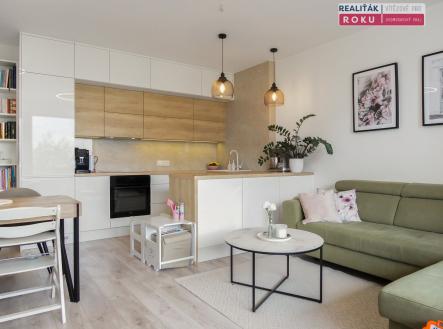 Pronájem bytu, 2+kk, 62 m²