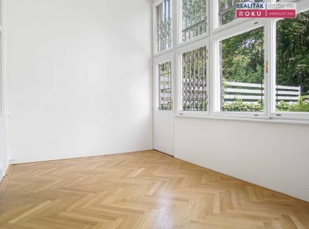 Pronájem bytu, 3+kk, 84 m²