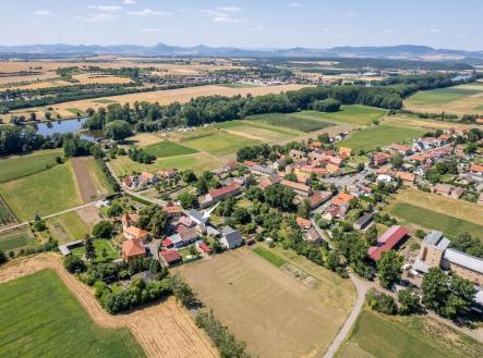 Prodej komerčního objektu, jiný, 237 m²