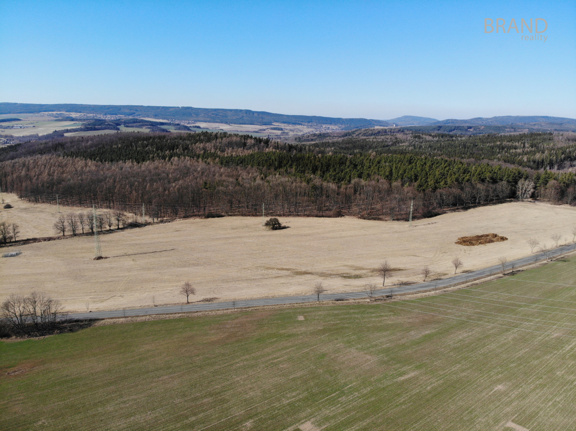 Prodej pozemku o rozloze 18.121 m2, Příbram. 