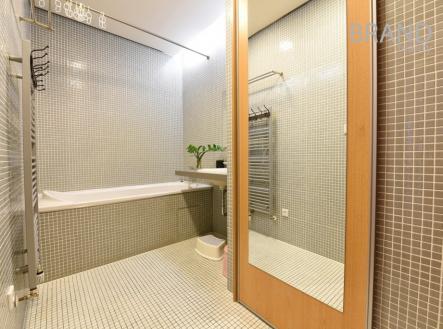 Pronájem bytu, 3+kk, 81 m²