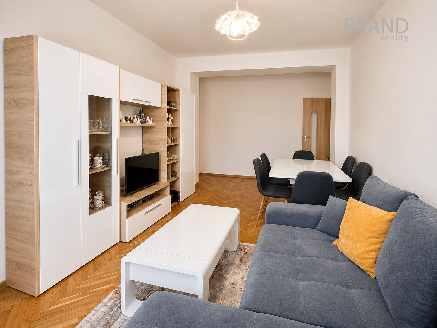 Pronájem bytu 2+1, 57 m2, ul. Školní, Karlovy Vary. 