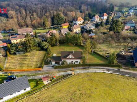 Prodej pozemku pro bydlení, 2 413 m²