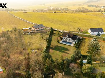 Prodej pozemku pro bydlení, 2 413 m²