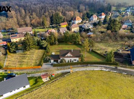 Prodej pozemku pro bydlení, 2 413 m²