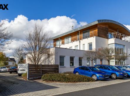 Prodej kanceláře, 826 m²