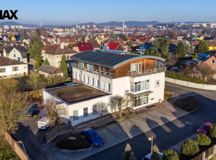 Prodej kanceláře, 826 m²