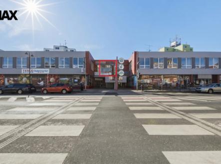 Pronájem obchodní prostor, 100 m²