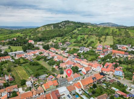 Prodej - pozemek pro komerční výstavbu, 1 527 m²