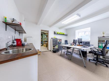 Prodej kanceláře, 48 m²