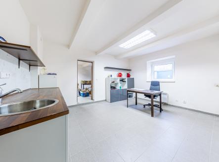 Prodej kanceláře, 48 m² obrázek