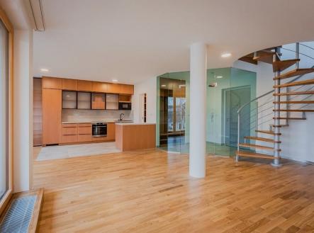 Pronájem bytu, 4+kk, 114 m²