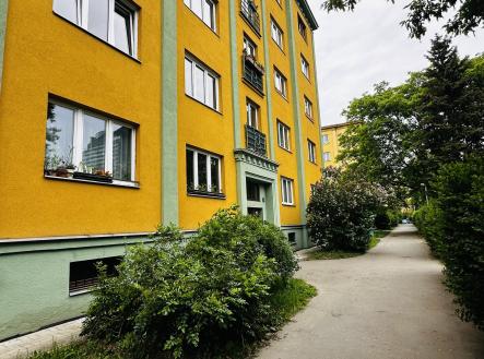 Pronájem bytu, 2+1, 67 m²