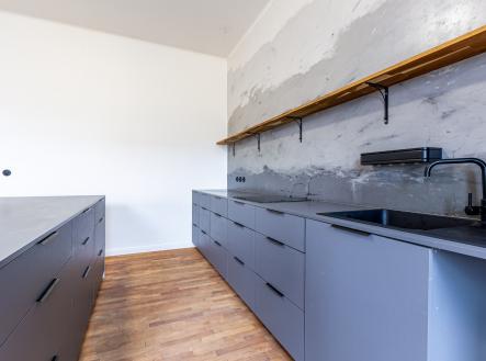 Pronájem bytu, 2+1, 83 m²